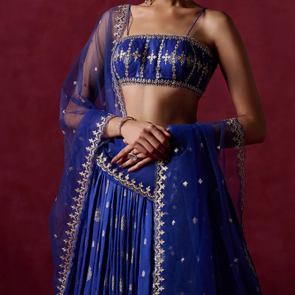 Lashkaraa Royal Blue Embroidered Brocade Lehenga - Picture 3 of 6